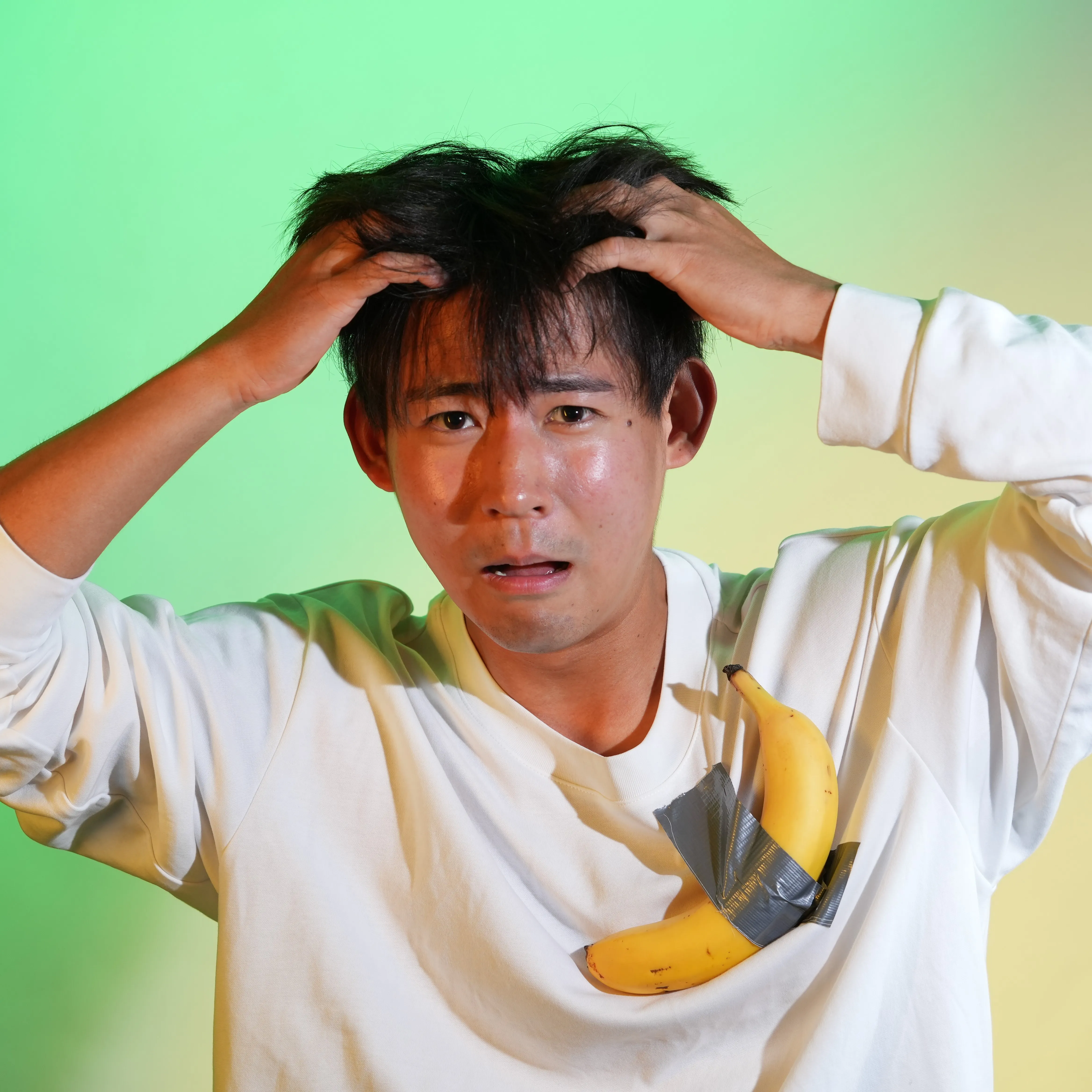 ヤロイには内緒で歌います